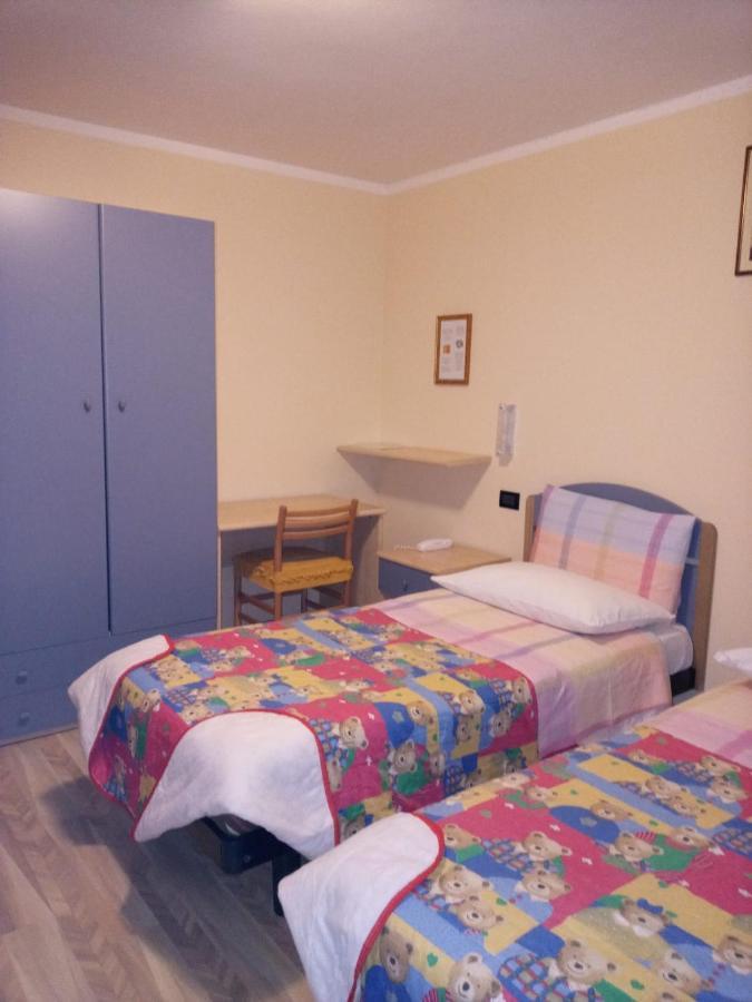 Hotel Genzianella Presenaio Exterior photo